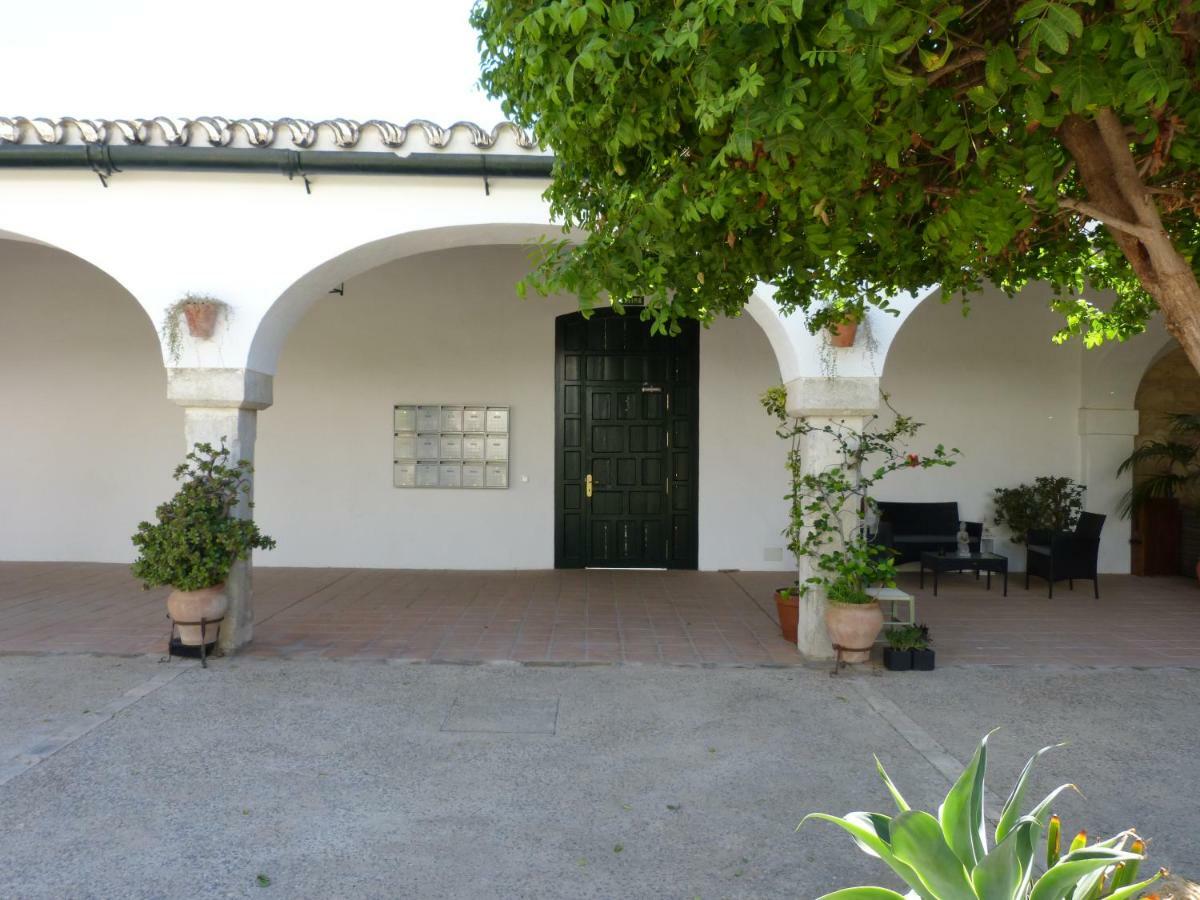 Apartamento Cream Loft Siente Jerez Parking Incluido Jerez de la Frontera Exterior foto